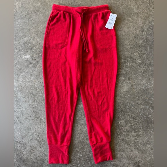 NEW WITH TAGS WOMENS FLEECE SOFT JOGGERS SIZE MEDIUM - Picture 1 of 4